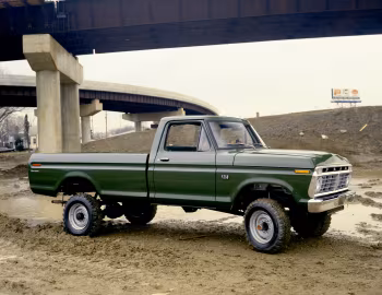 1973 Ford F-250 4×4 Styleside Pickup Custom Pkg.
