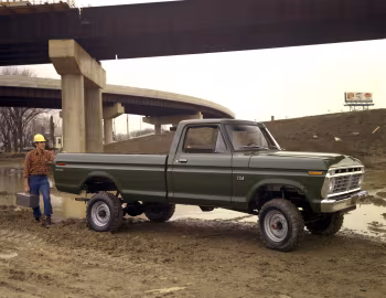 1973 Ford F-250 4×4 Styleside Pickup Custom Pkg.