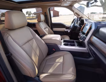 Interior 2022 Ford F-250 Super Duty Lariat Tremor Sport Appearance Package Crew Cab '2021–22