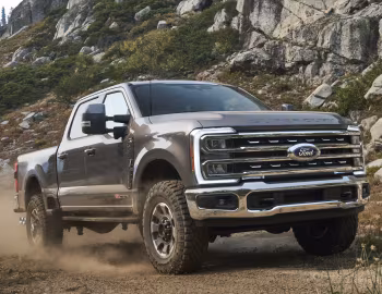 2023–pr. Ford F-250 Tremor Off-Road Package Crew Cab '2022–pr.