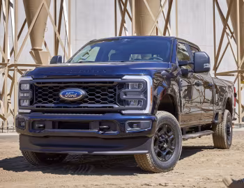 2023–pr. Ford F-250 XL STX Appearance Package Crew Cab '2022–pr.