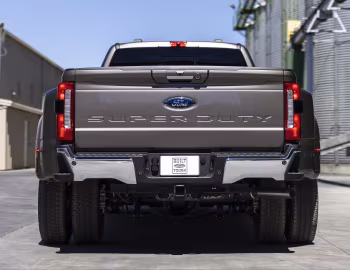 2023–pr. Ford F-350 Lariat Crew Cab '2022–pr.