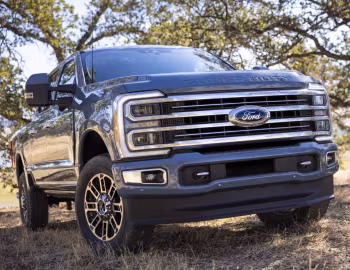 2023–pr. Ford F-350 Limited Crew Cab '2022–pr.