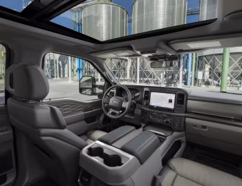 Interior 2025–pr. Ford F-350 Platinum Plus Crew Cab '2024–pr.
