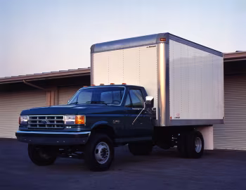 1988 Ford F-450 Super Duty with Morgan Delivery body