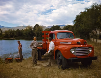 1948–50 Ford F-5 Stake Truck