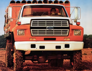 1987 Ford F-600 4×4 Flatbed Truck
