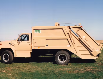 1994 Ford F-600 New Way Refuse Truck