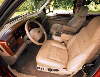 Interior 2001–03 Ford F-650 Super Crewzer