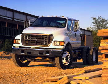 2000–04 Ford F-750 Super Duty Crew Cab