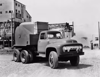 1954 Ford FT-900 by Marmon-Herrington