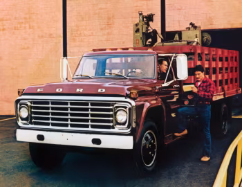 1973–79 Ford F-600 Stake Truck