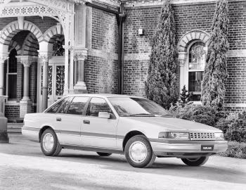 Ford Fairlane [Australia] (NA) '06.1988–11.1989