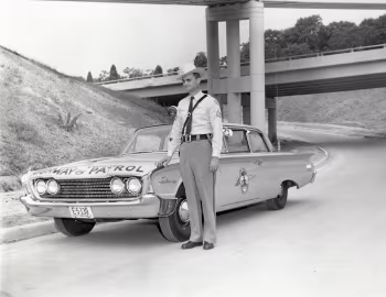 1960 Ford Fairlane 500 Club Sedan Police (41)