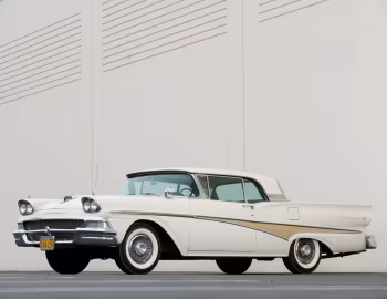 1958 Ford Fairlane 500 Skyliner (U8-51A)