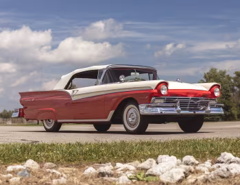 1957 Ford Fairlane 500 Sunliner (76B)
