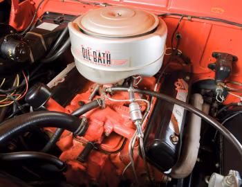 Bajo el capó 1955 Ford Fairlane Sunliner Convertible (76B)
