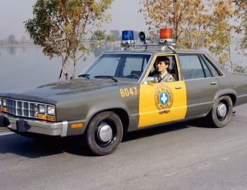 1982 Ford Fairmont Futura Sedan Police Package [Canada] (21 54B)