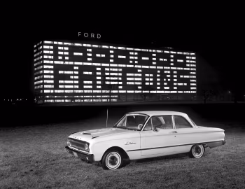 1962 Ford Falcon Deluxe Tudor Sedan [North America] (11)