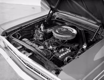 Bajo el capó 1964 Ford Falcon Futura Sprint Convertible [North America] (76D/E-14)