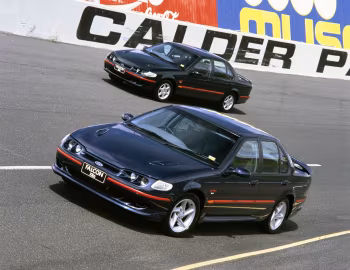Ford Falcon XR6, Ford Falcon XR8