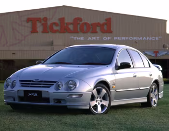 Ford Falcon XR8 [Australia] (AU) '04.2000–10.2001