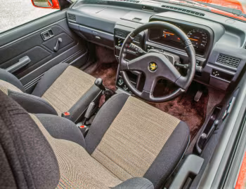 Panel frontal Ford Festiva GT-A [Japan] '1991