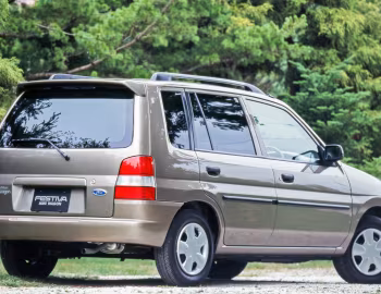 Ford Festiva Mini Wagon JX [Japan] (DW) '08.1996–01.2000
