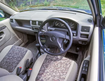 Panel frontal Ford Festiva Mini Wagon SX [Japan] (DW) '08.1996–01.2000
