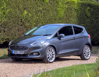 Ford Fiesta Vignale 3-door [UK-spec] '2017–21