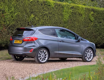 Ford Fiesta Vignale 3-door [UK-spec] '2017–21