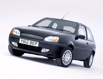 Ford Fiesta Black [UK-spec] (JBS) '2001–02