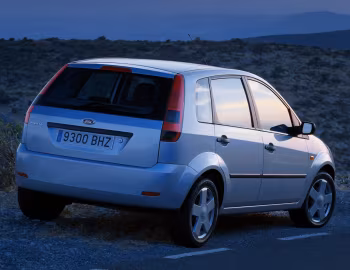 Ford Fiesta 5-door [Worldwide] '2002–05