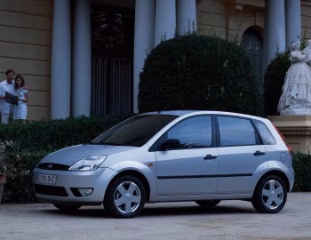 Ford Fiesta 5-door [Worldwide] '2002–05