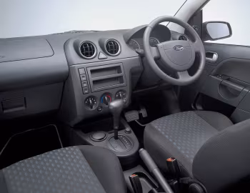 Panel frontal Ford Fiesta GLX 5-door [Japan] '2004–05