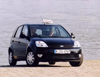 Ford Fiesta Fahrschule 5-door [Germany] '2002–05
