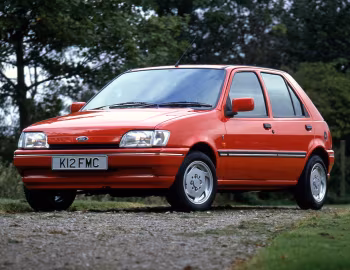 Ford Fiesta Ghia 5-door [UK-spec] (GFJ) '1993–95