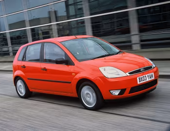 Ford Fiesta Ghia 5-door [UK-spec] '2002–05
