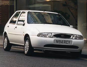 Ford Fiesta Ghia 5-door [UK-spec] (JAS) '08.1995–05.1998