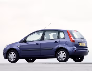Ford Fiesta Ghia 5-door [UK-spec] '2005–08