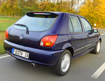 Ford Fiesta Ghia 5-door [Worldwide] (JAS) '1995–99