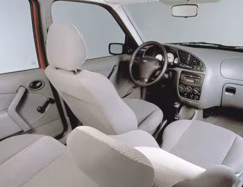 Interior Ford Fiesta Ikon '2000–07