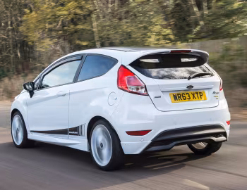 Ford Fiesta Mountune 3-door [UK-spec] '2015–17