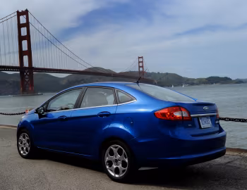2011–12 Ford Fiesta SEL [North America] '2010–12