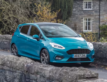Ford Fiesta ST-Line 5-door [UK-spec] '2017–21
