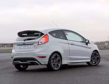 Ford Fiesta ST200 [Worldwide] '2016–17