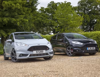 Ford Fiesta ST200 [UK-spec] '2016–17