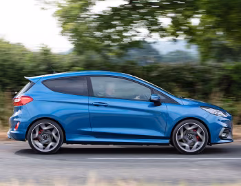 Ford Fiesta ST 3-door [UK-spec] '2018–21