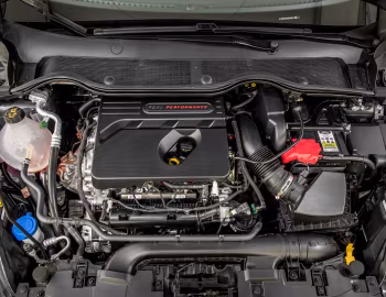Bajo el capó Ford Fiesta ST 5-door [Worldwide] '2018–21