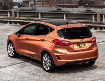 Ford Fiesta Titanium 5-door [UK-spec] '2017–21
